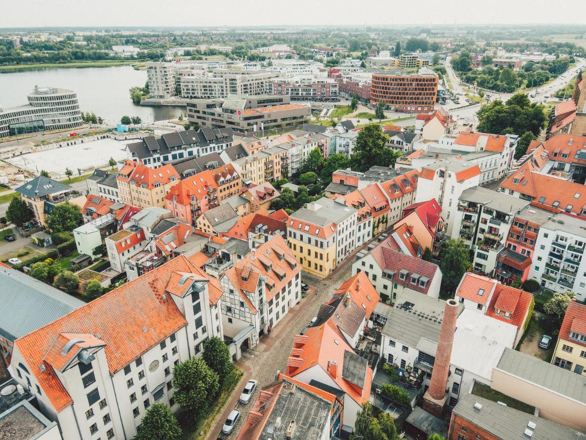 Lieblingsapartment No.10 Mit 2 Schlafzimmern Und Eigener Terrasse * Rostock